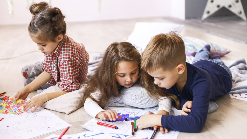 attività alternative per un'educazione digitale dei bambini